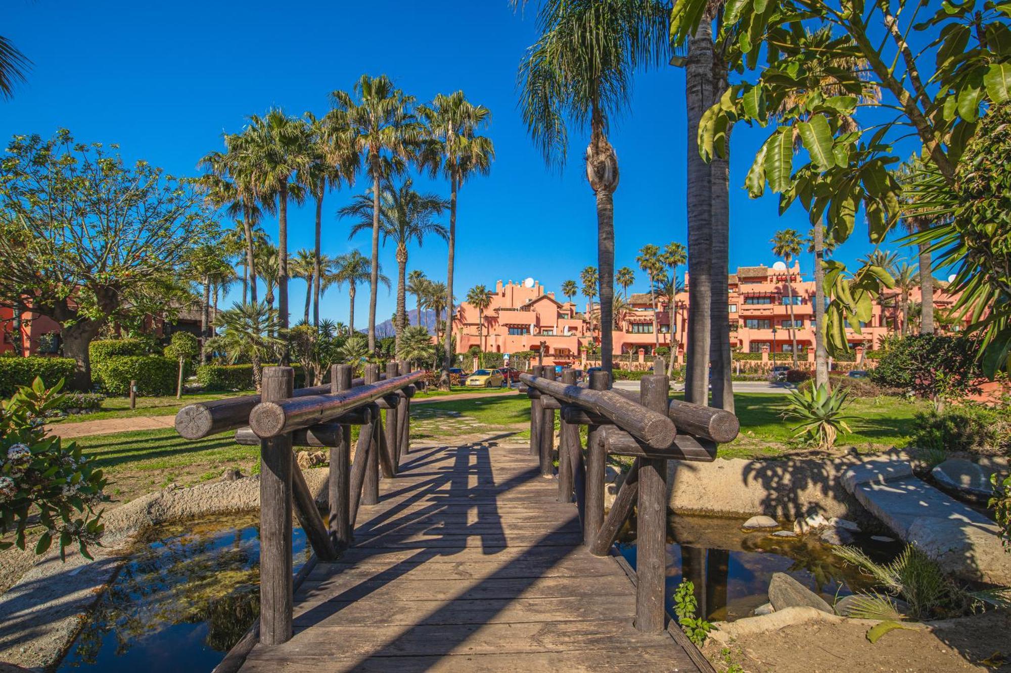 Buenti Apartments Estepona Exterior foto